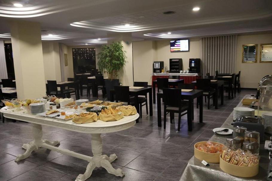 Hotel Santhyago Trofa Luaran gambar
