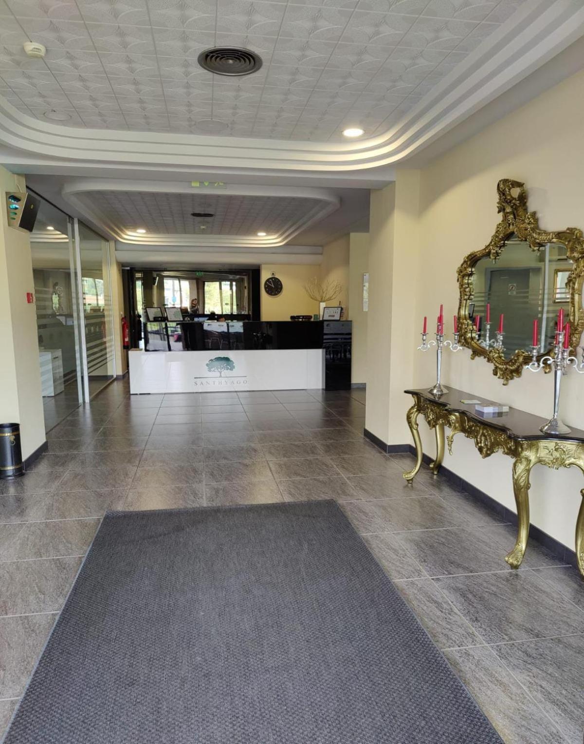 Hotel Santhyago Trofa Luaran gambar