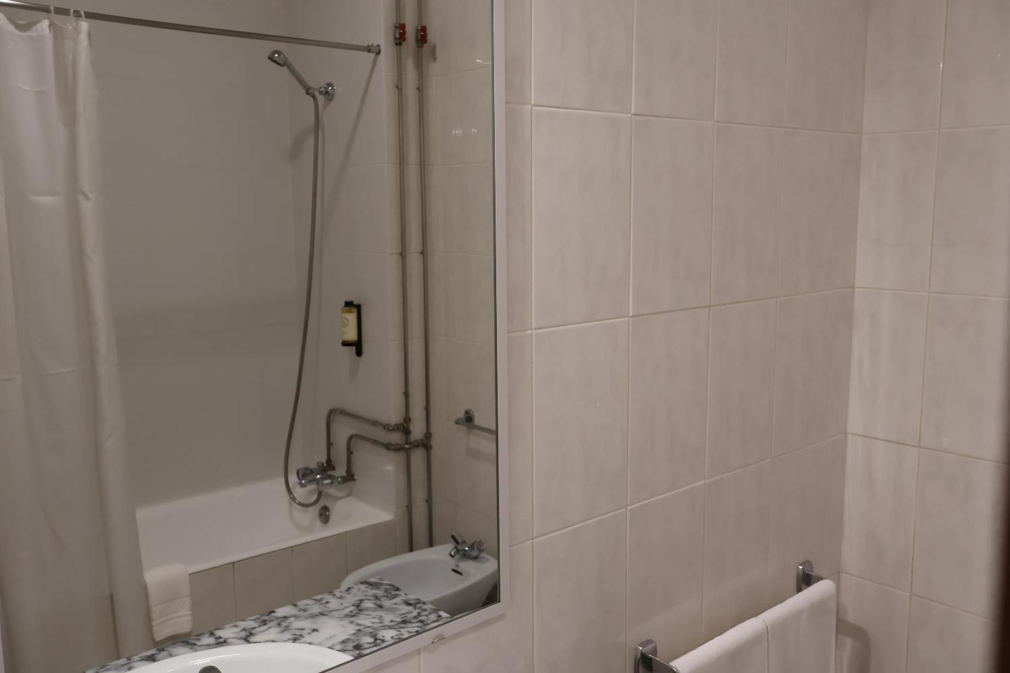 Hotel Santhyago Trofa Luaran gambar