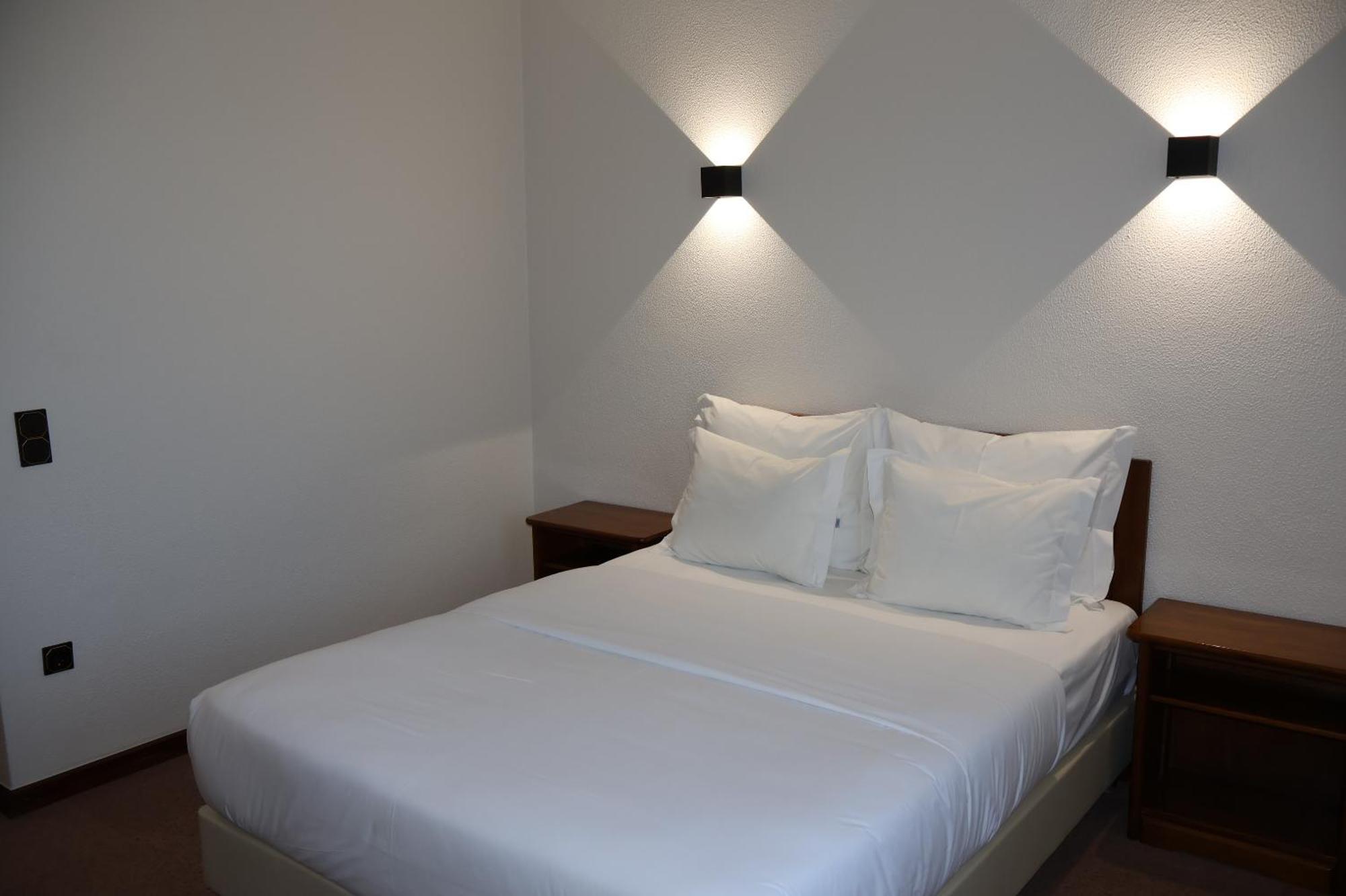 Hotel Santhyago Trofa Luaran gambar