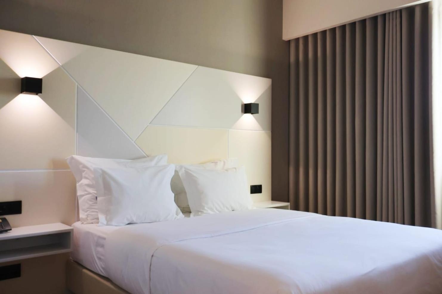 Hotel Santhyago Trofa Luaran gambar